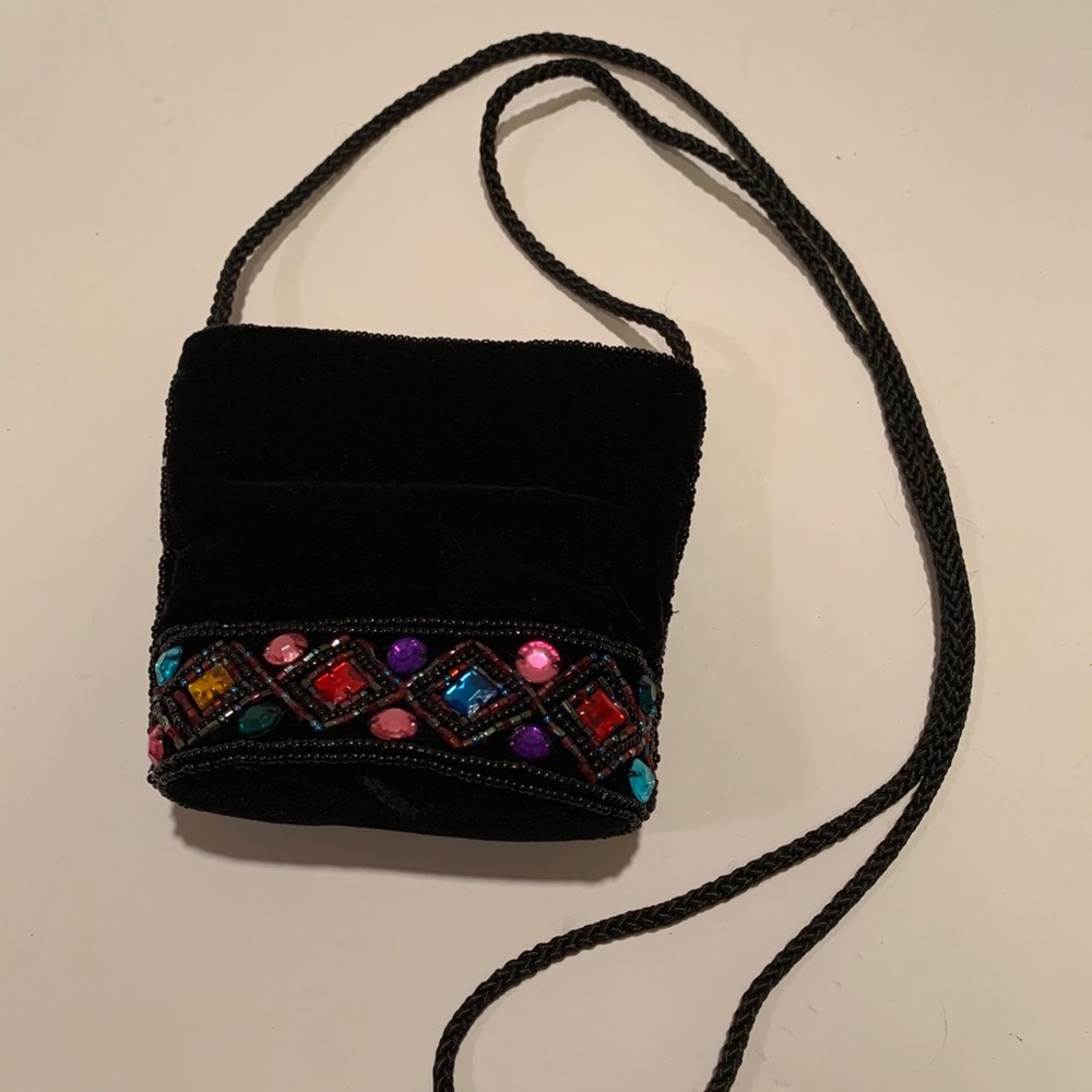 GIRL’S DRESS-UP PURSE.